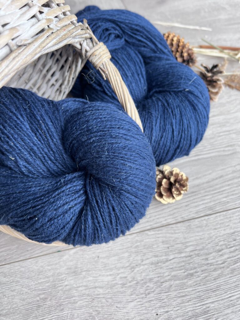 Luxurious Navy Blue Wool Yarn – Pure Comfort in Every Fiber, 0.5 kg