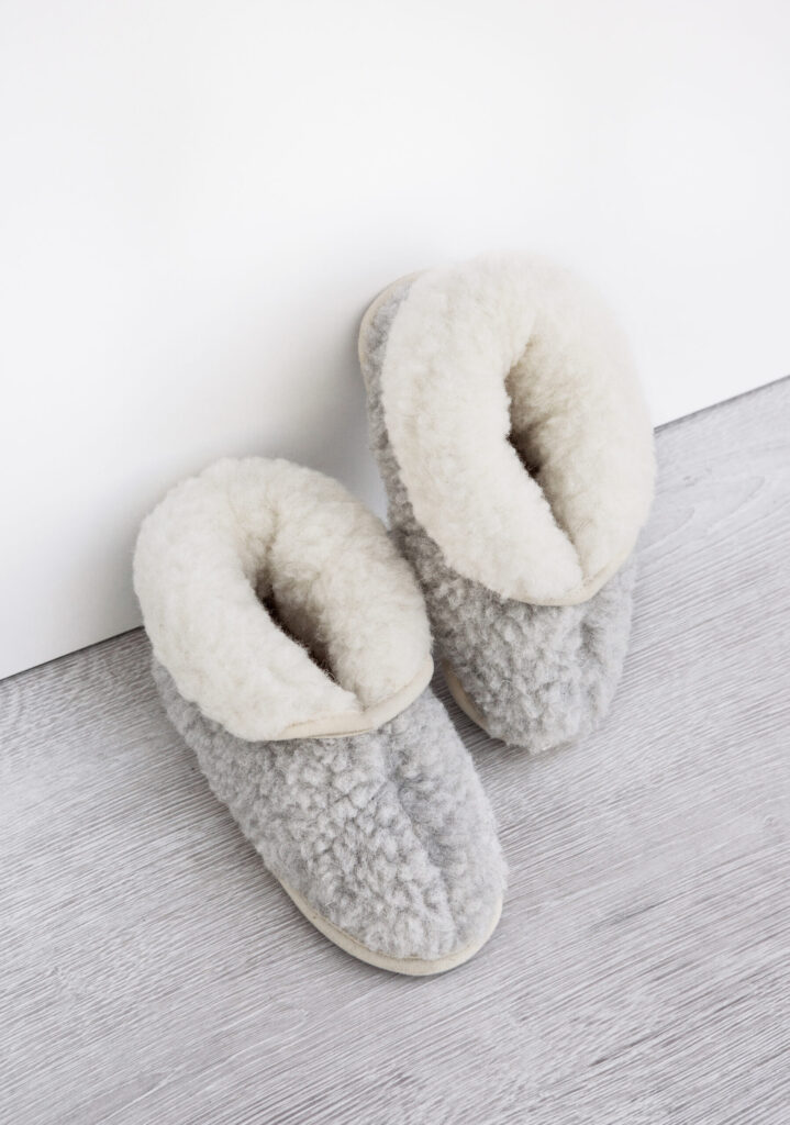 Merino Wool Slippers - Ultimate Grey Comfort for Cozy Feet