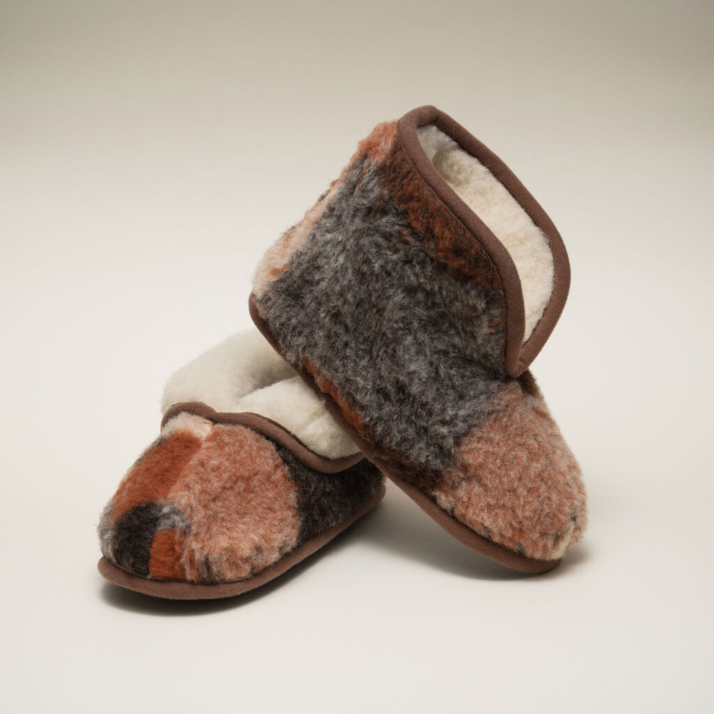 WOOLLAND Natural Merino wool slippers BROWNIE