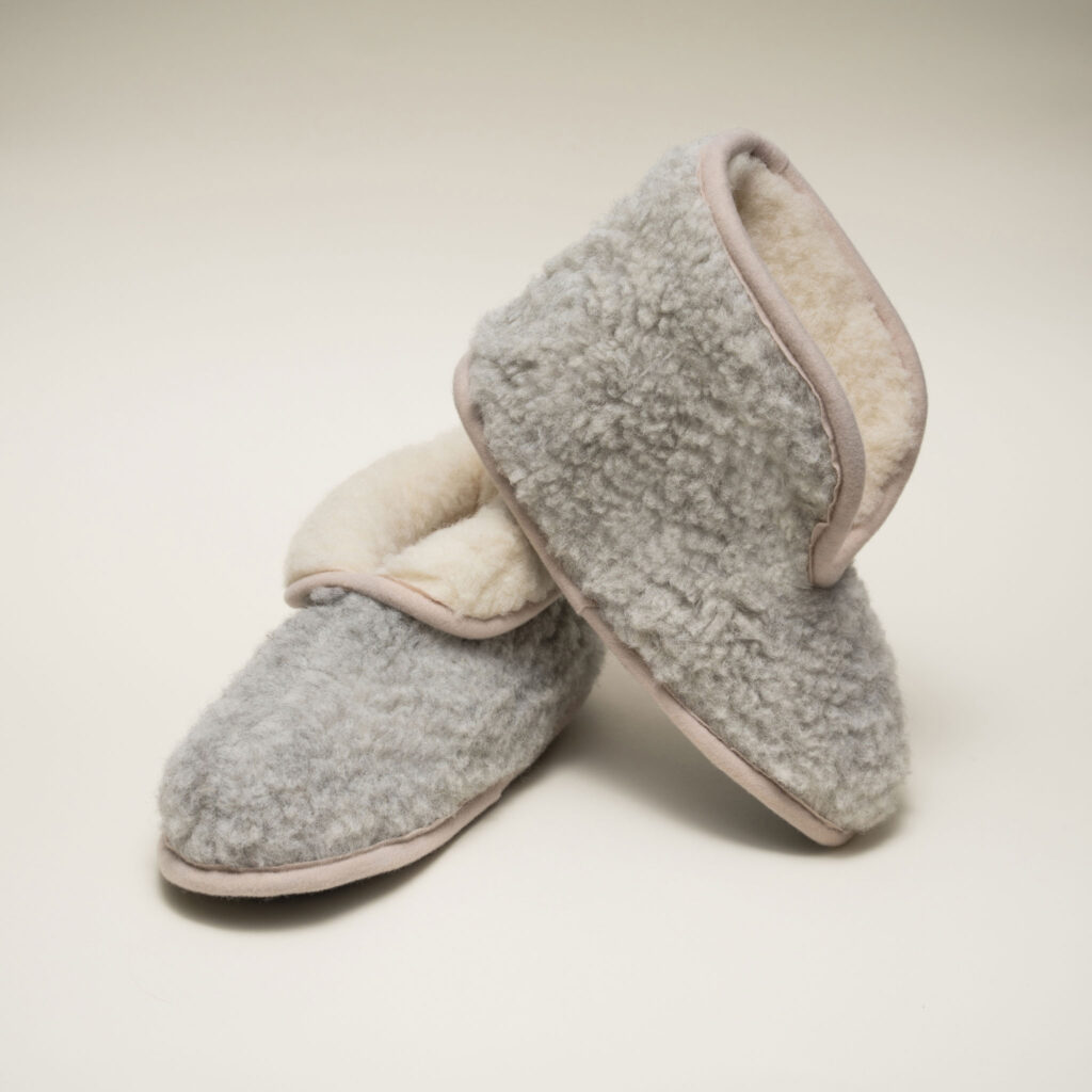 WOOLLAND Natural Merino wool slippers GREY