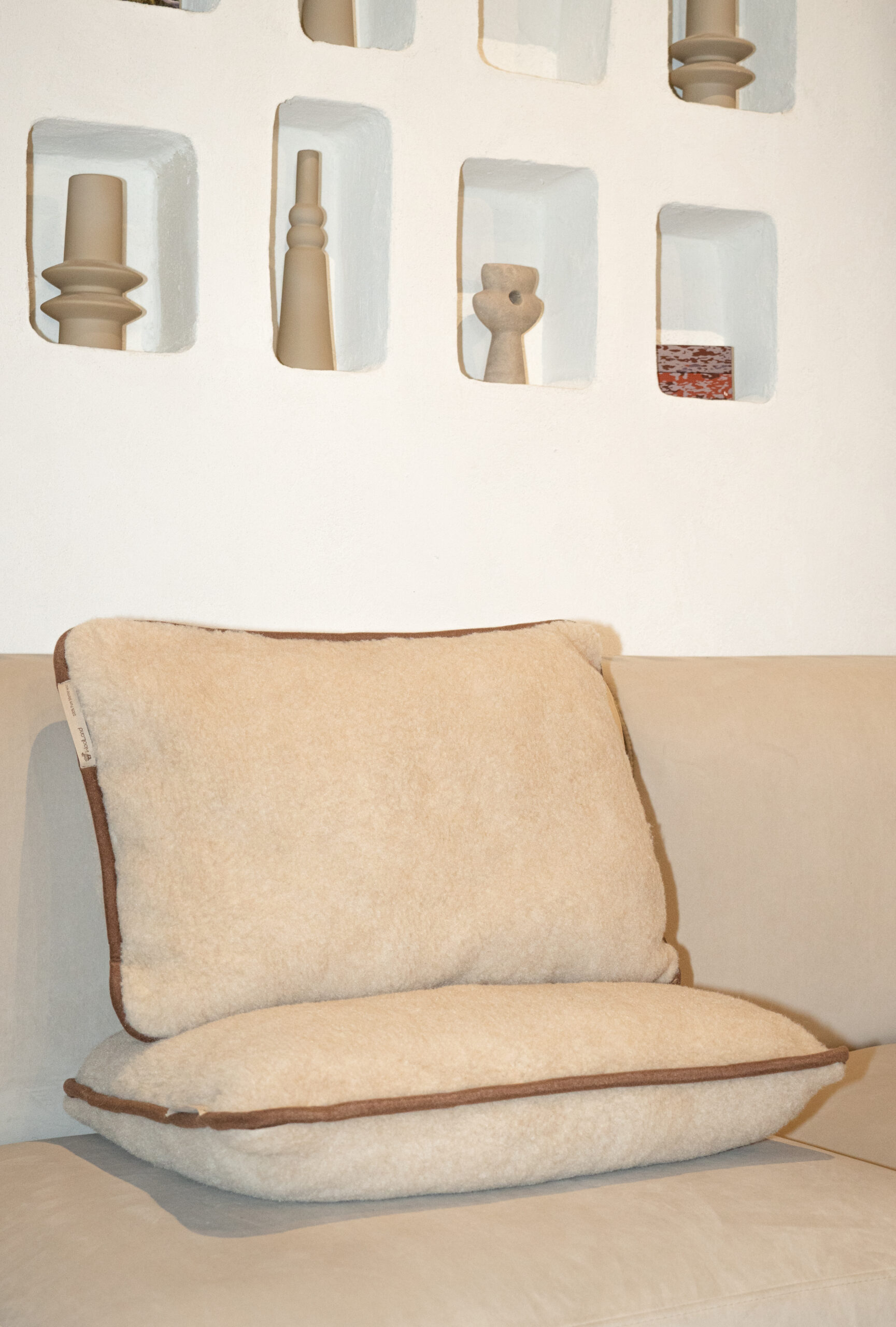 Wool fibre pillows