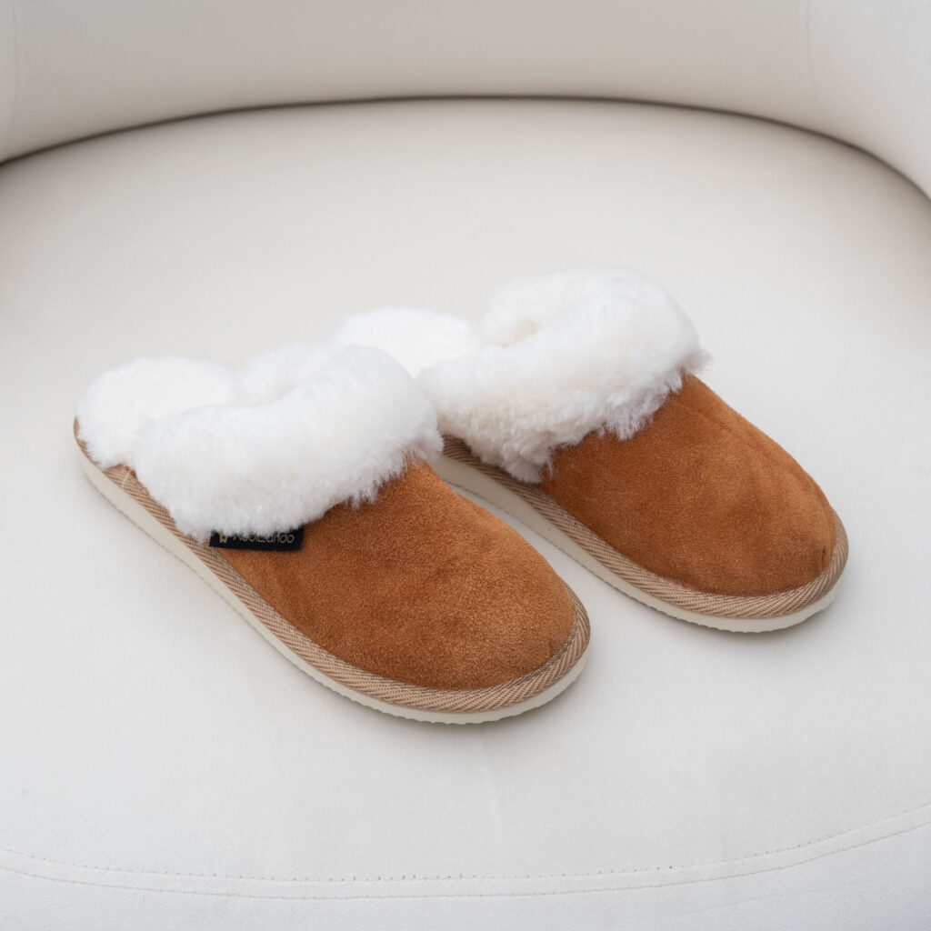 IRE SHOES women's leather slippers with natural fur