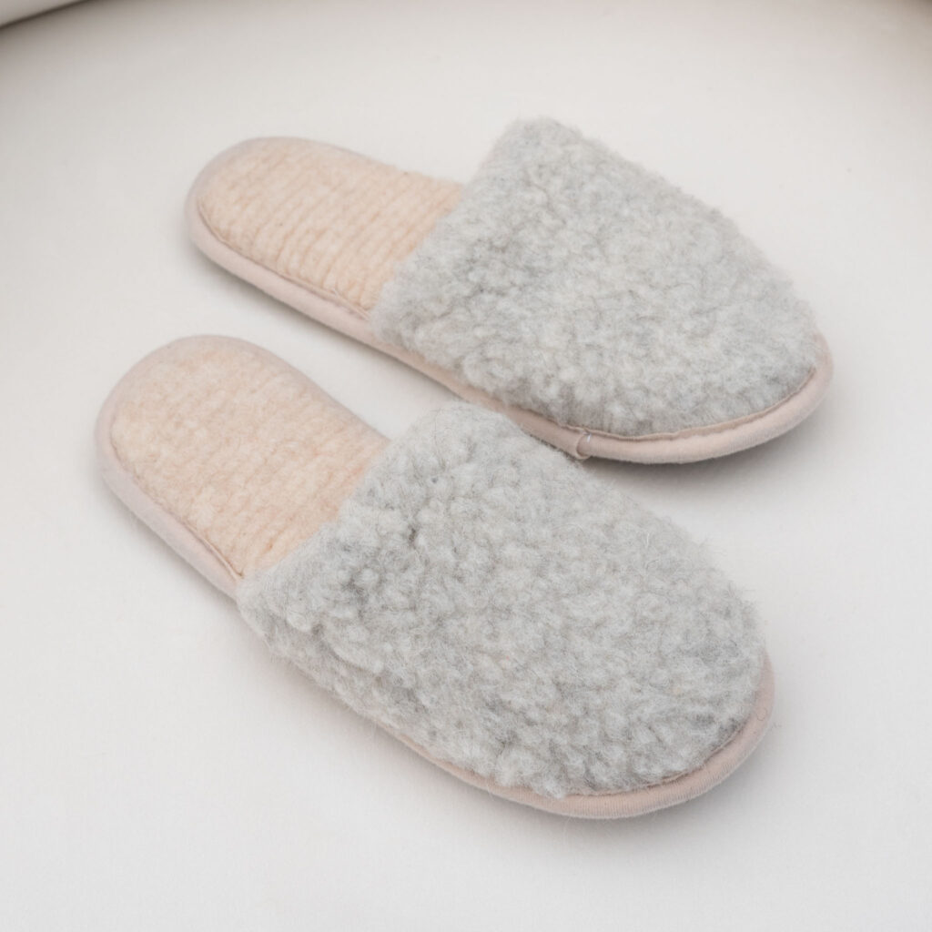 WOOLLAND Natural Merino wool slippers CREAM