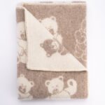 Children's woollen BROWN BEAR blanket