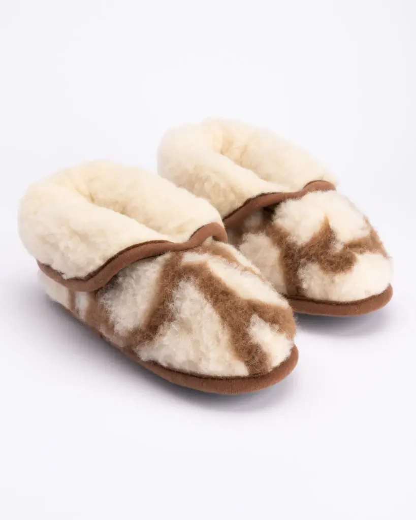 WoolLando natural merino wool slippers GIRAFFE