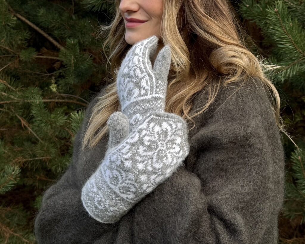 Women's merino wool gloves FROST