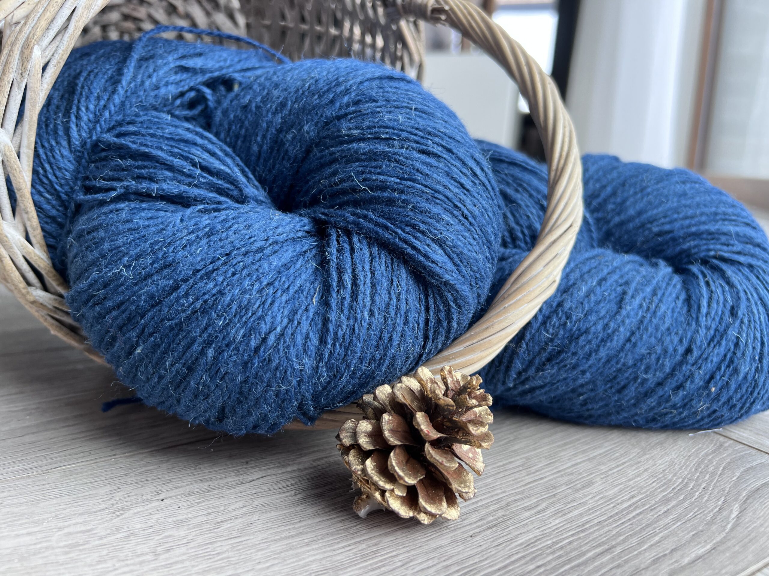 Natural sheep's wool yarn BLUE 0,5kg
