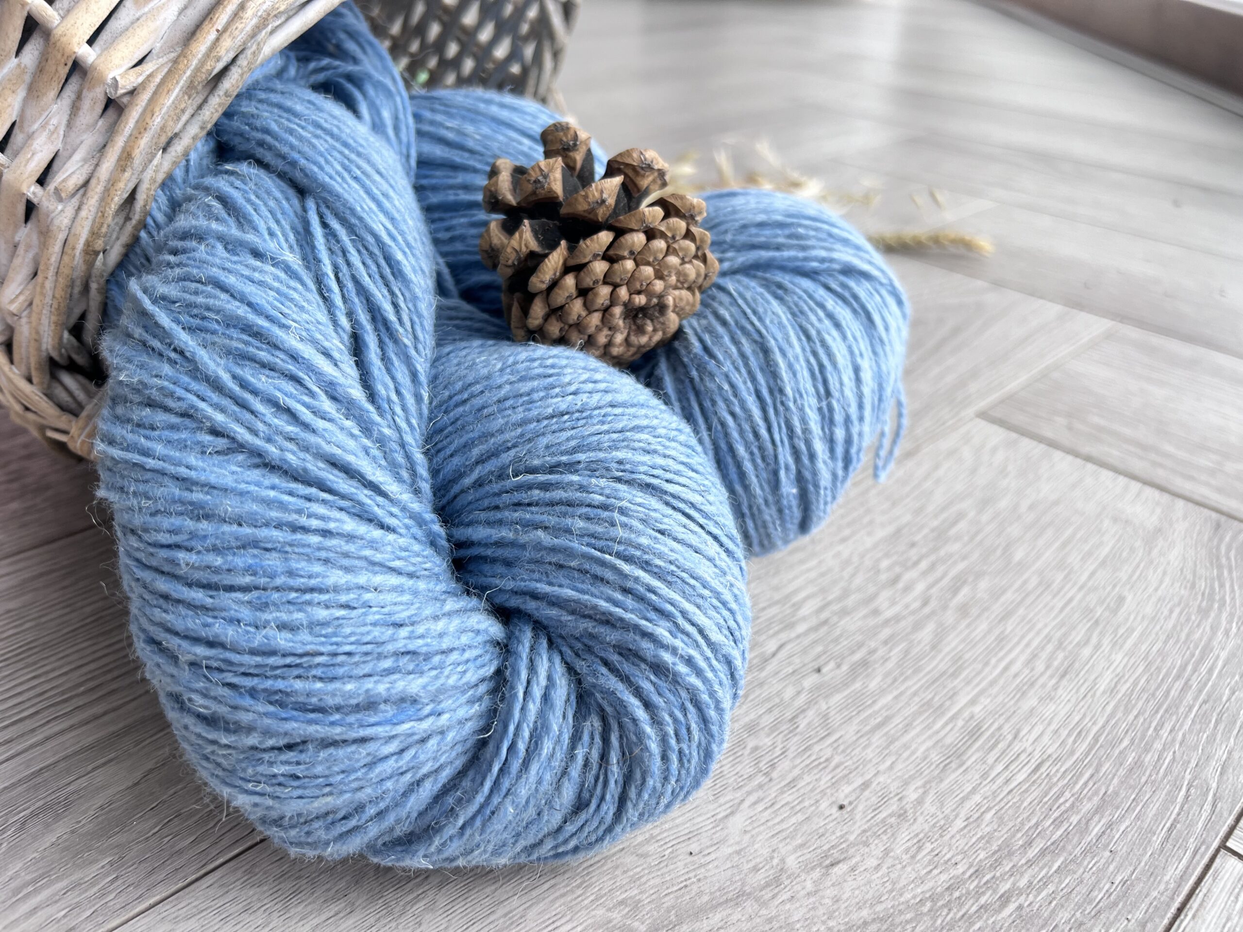 Natural sheep wool yarn LIGHT BLUE 0,5kg