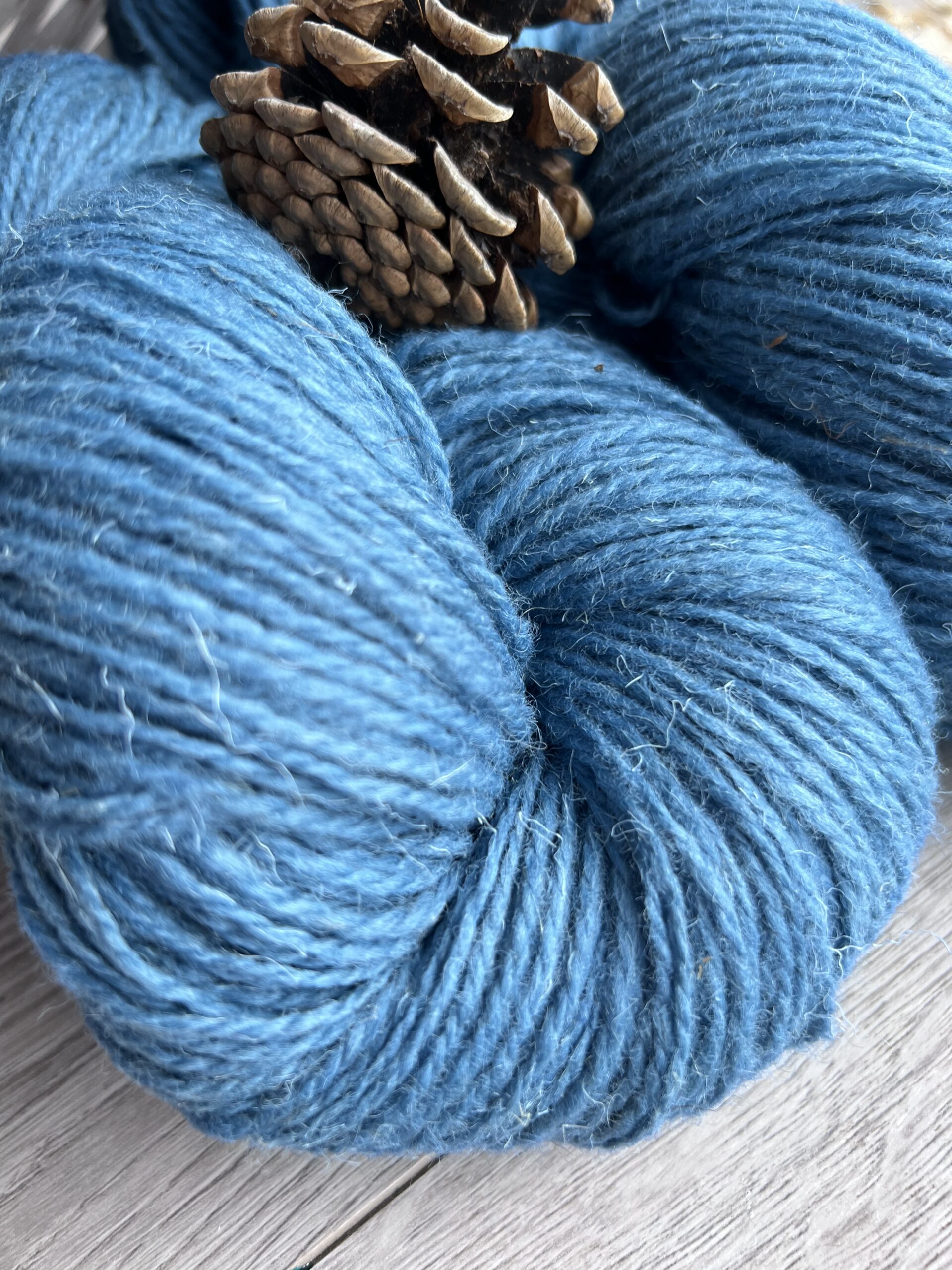 Natural sheep's wool yarn MELSVA 0,5kg
