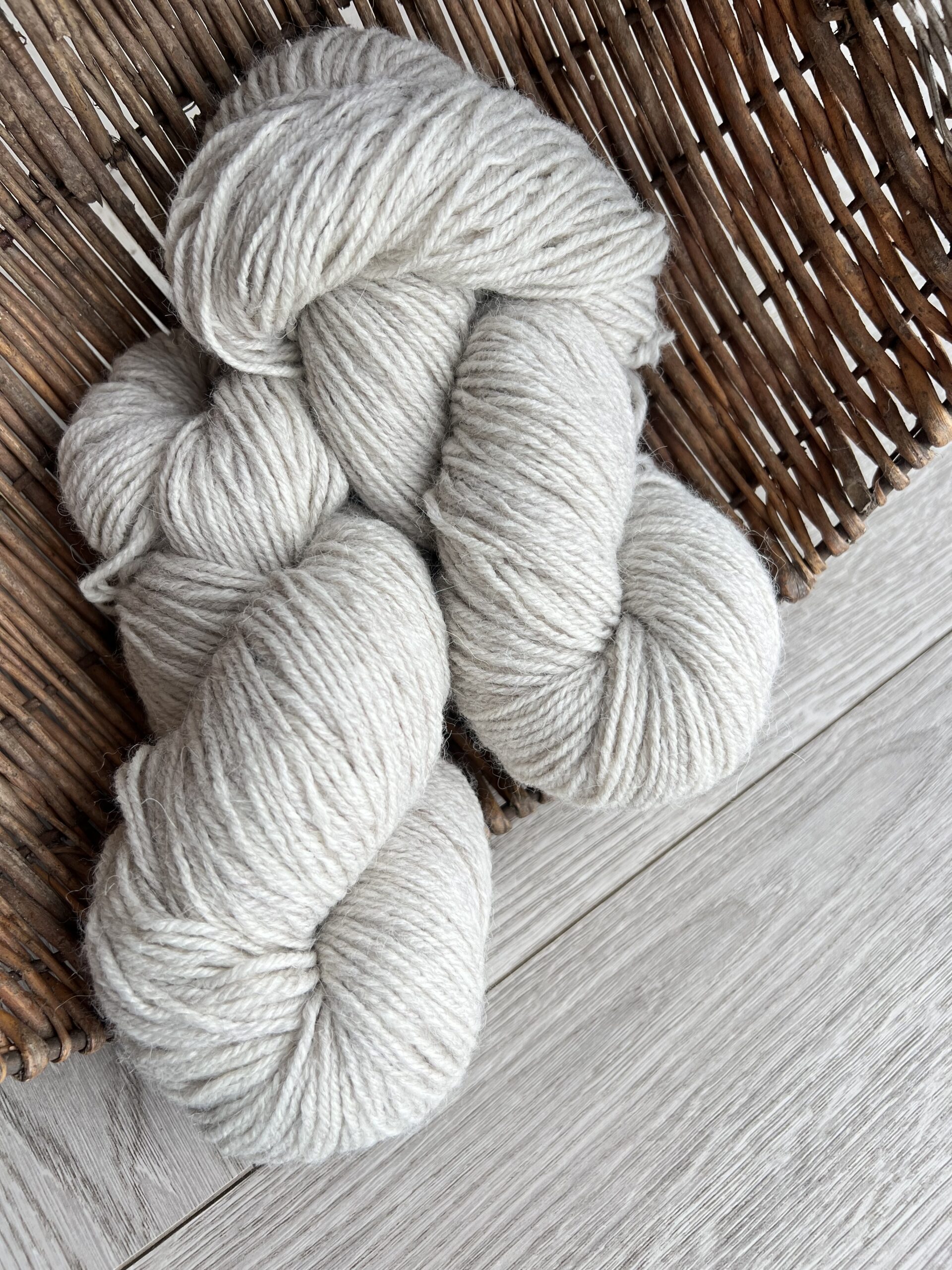 Cream alpaca wool yarn made in Lithuania 100 gr.