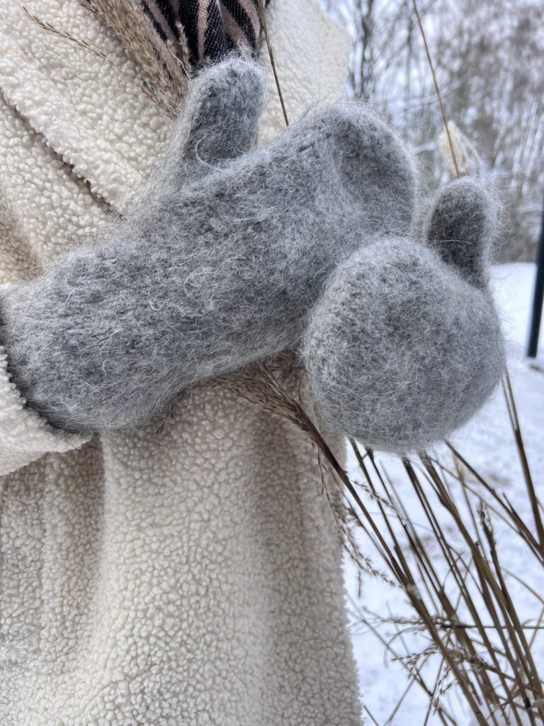 Dog wool mittens PILKOS