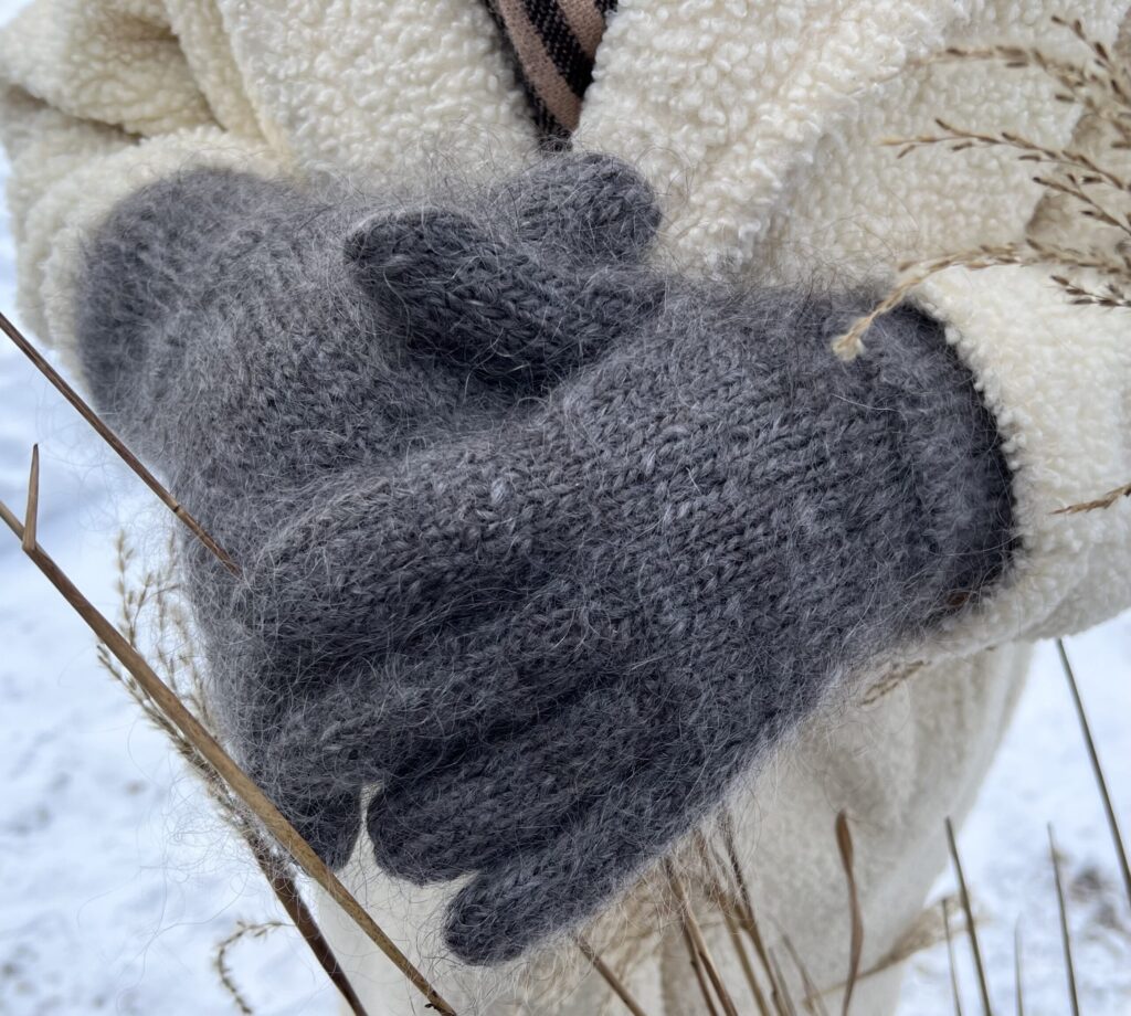 Men's angora wool gloves with fingers BROWN