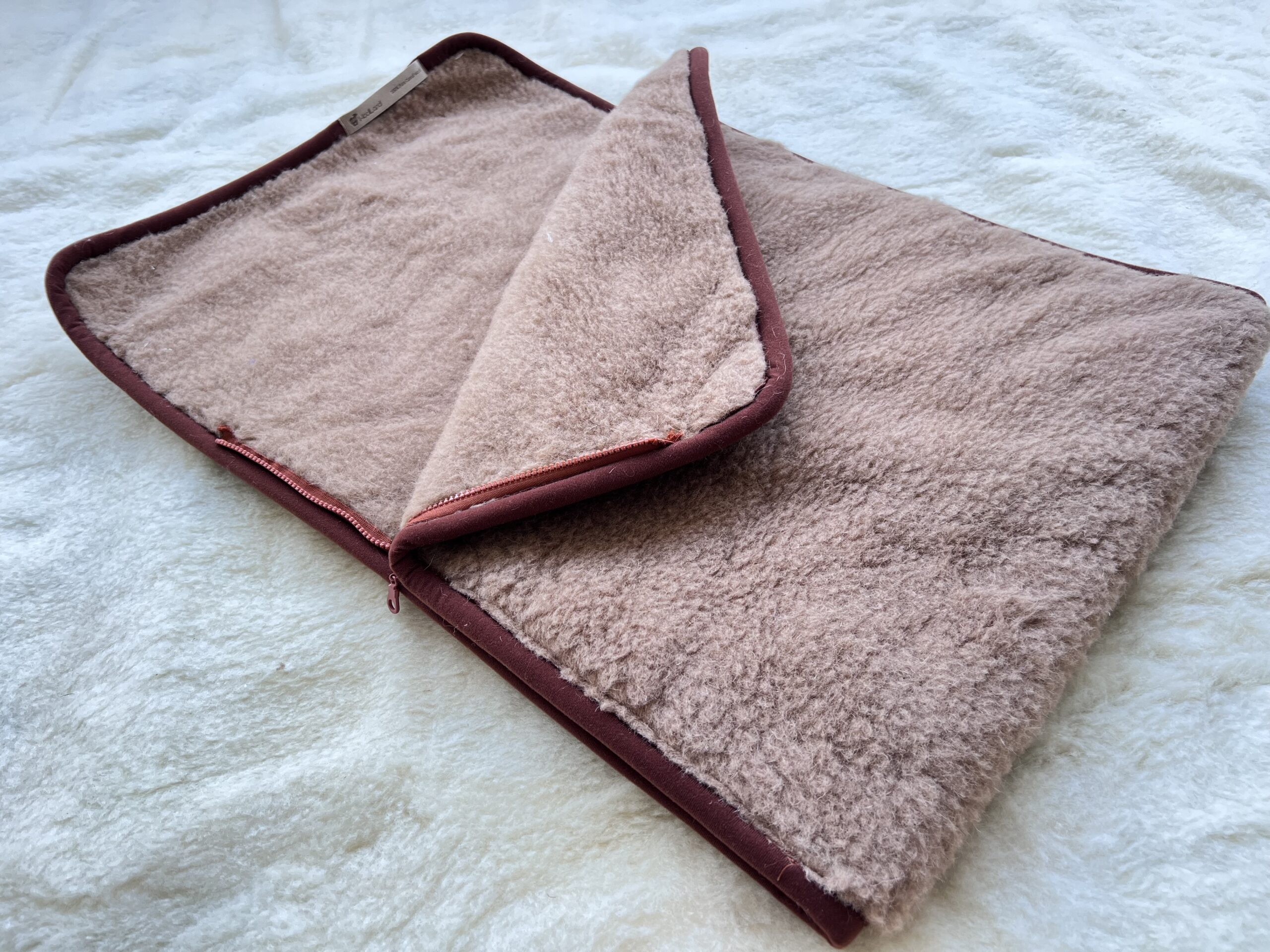 WOOLLAND Camel fleece envelope for baby