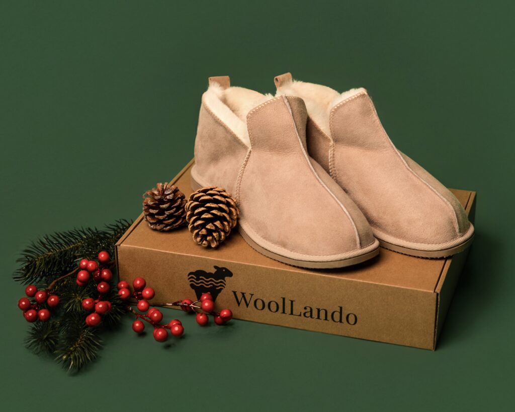 WoolLando genuine fur suede brown boots 'UNISEX'