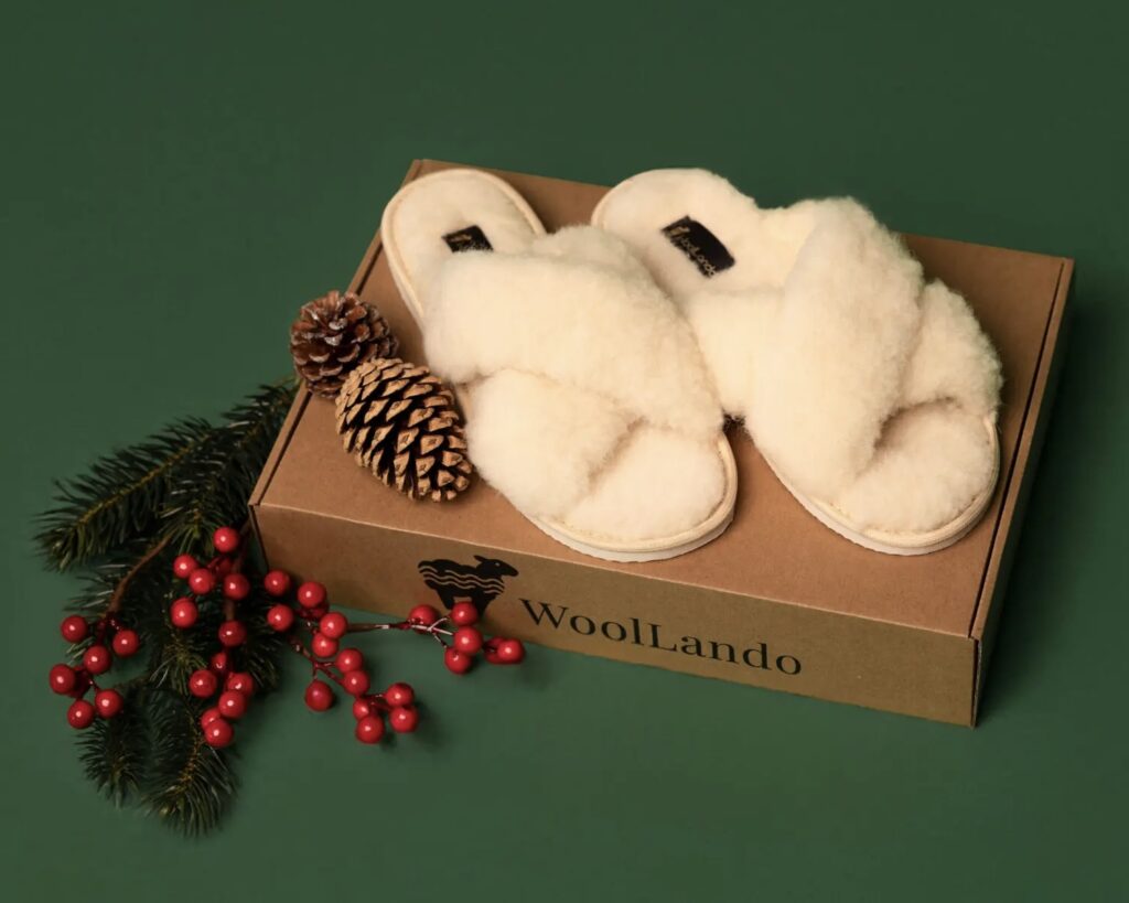 WoolLando natural merino wool white open toe slippers