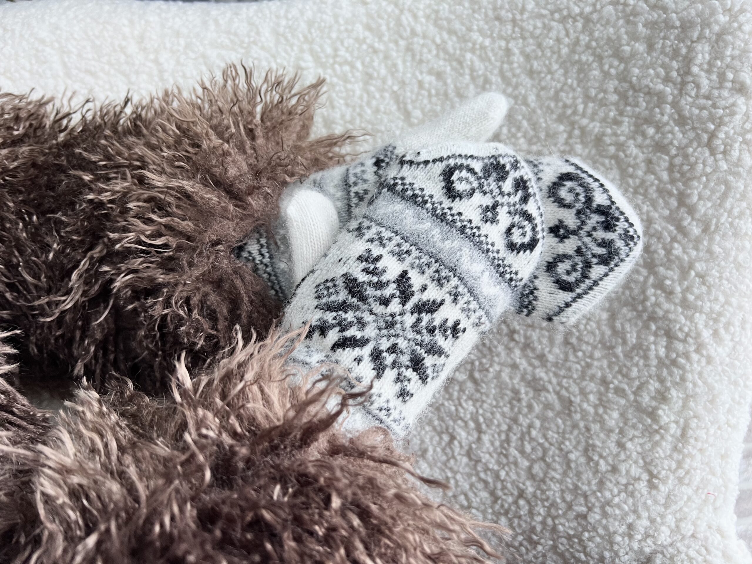 Women's merino wool mittens BALTA ŽIEMA