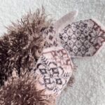 Women's merino wool gloves SNOWFLAKES