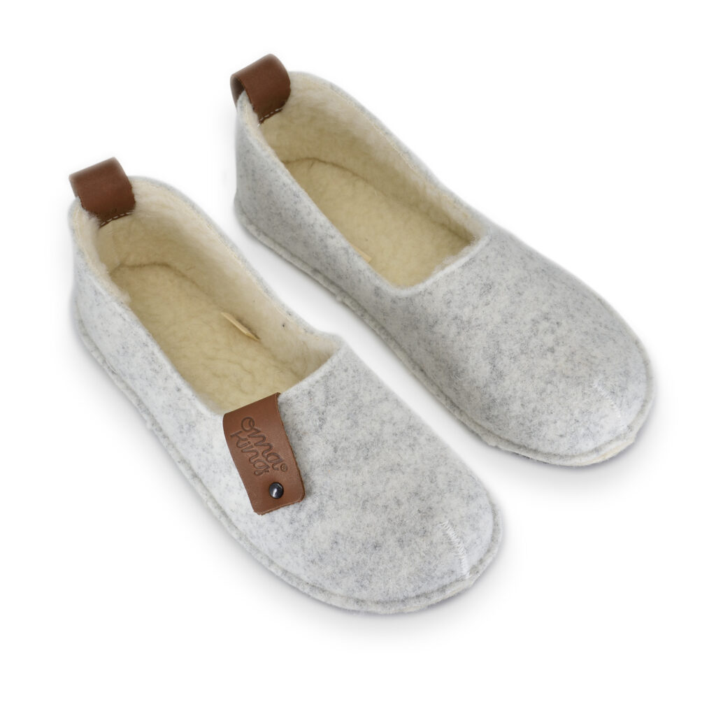Light grey natural wool rolled slippers - slippers TOKU