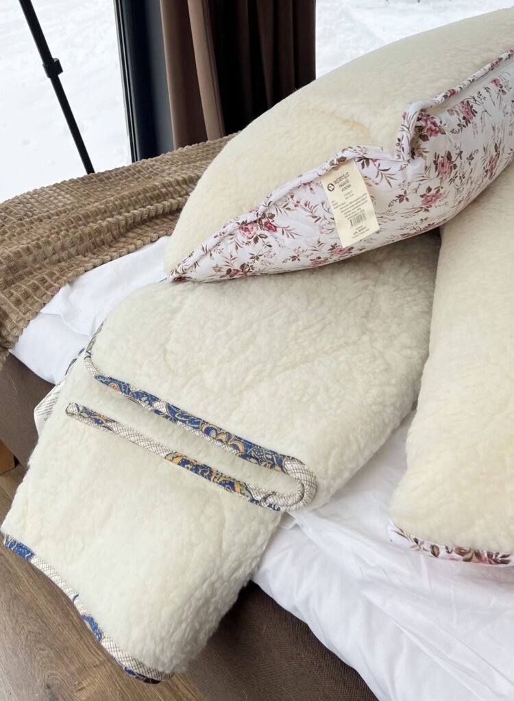 MERKYS blanket VERONA sheep wool 500g/m2