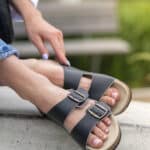 WoolLando natural leather black slippers