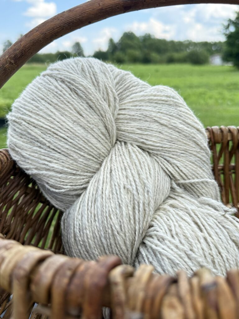 50% dog 50% sheep wool yarn WHITE MELANGE - 1kg