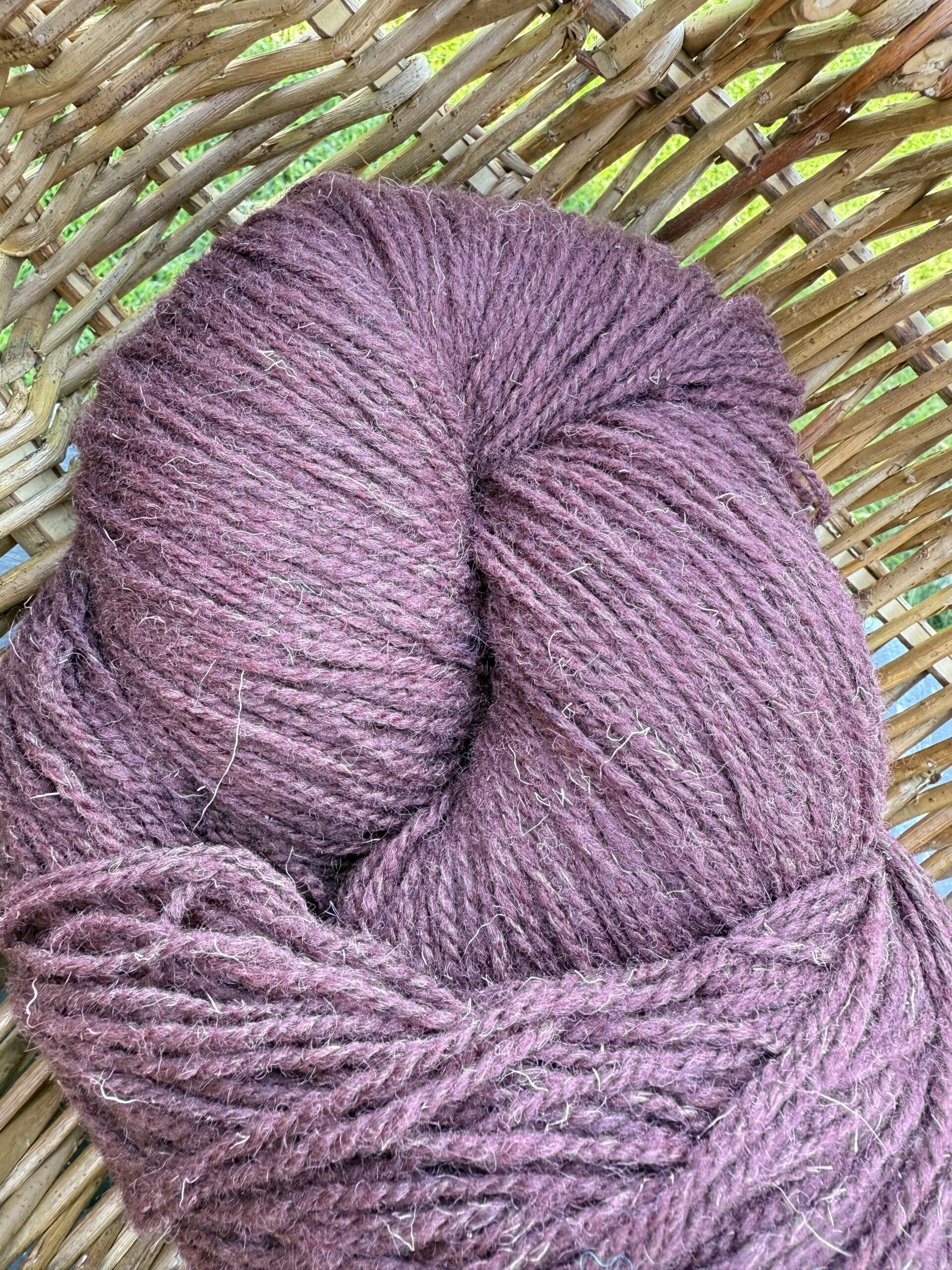 100% natural sheep wool yarn BORDEAUX - 1kg