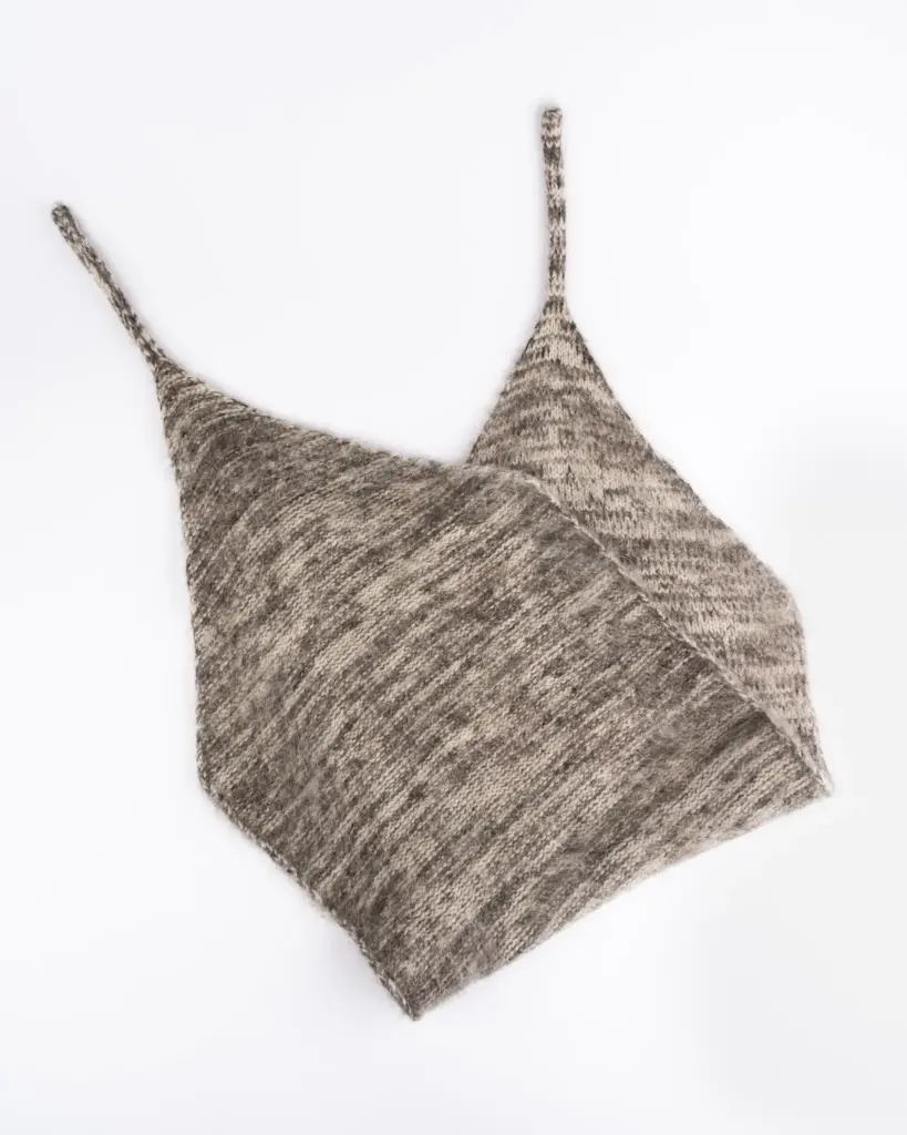 Waist belt for pain relief, made of 100% dog wool