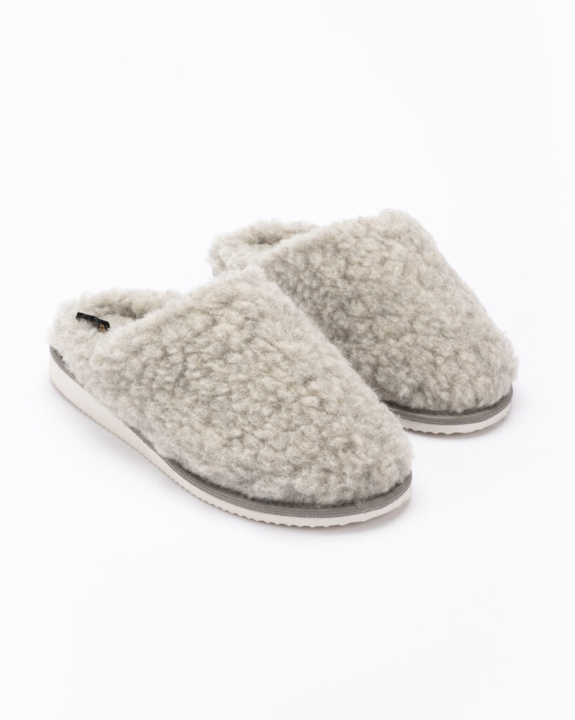 WoolLando merino wool grey slippers MIGLA