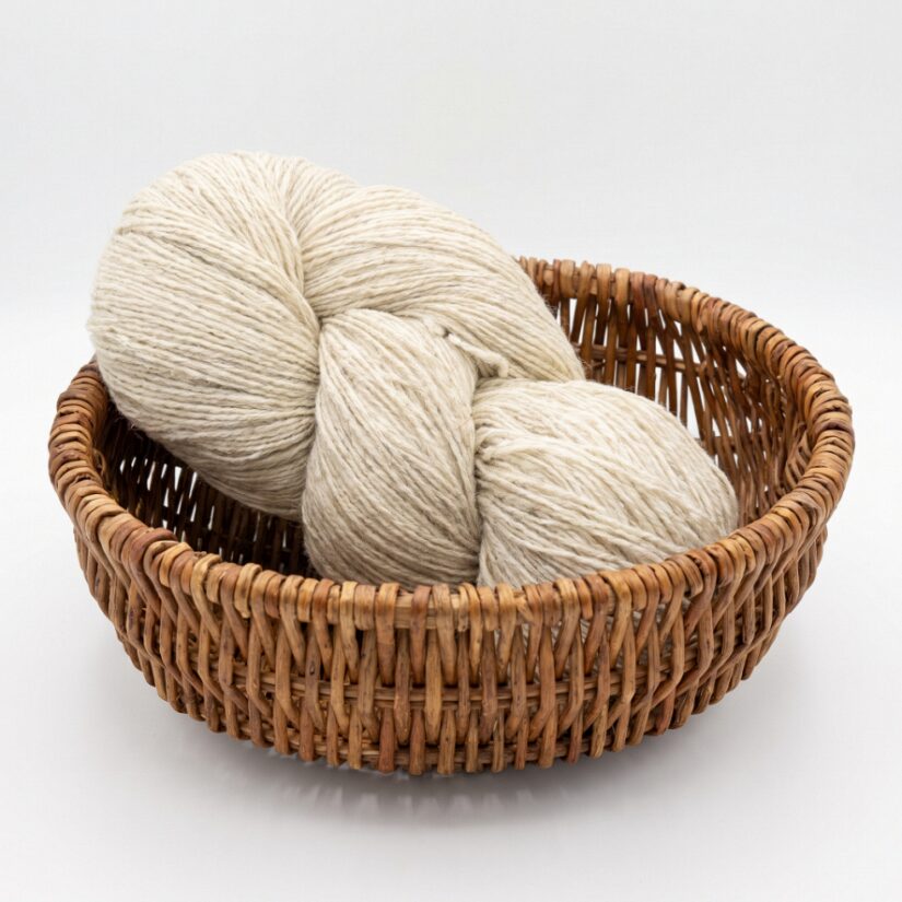 50% dog wool, 50% sheep wool yarn 1 kg – WHITE MELANGE, WoolLando