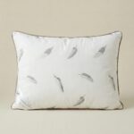 Ergonomic down/feather pillow – 3-chamber design