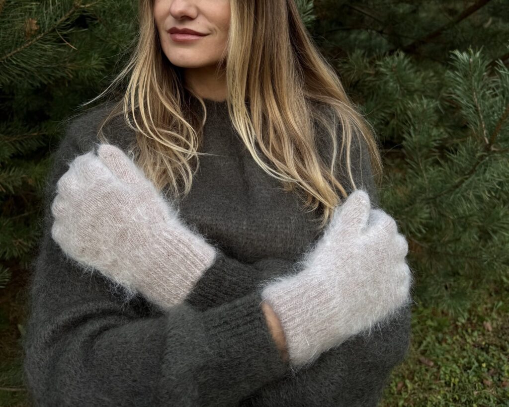 Women’s angora wool gloves RUSVOS, WoolLando