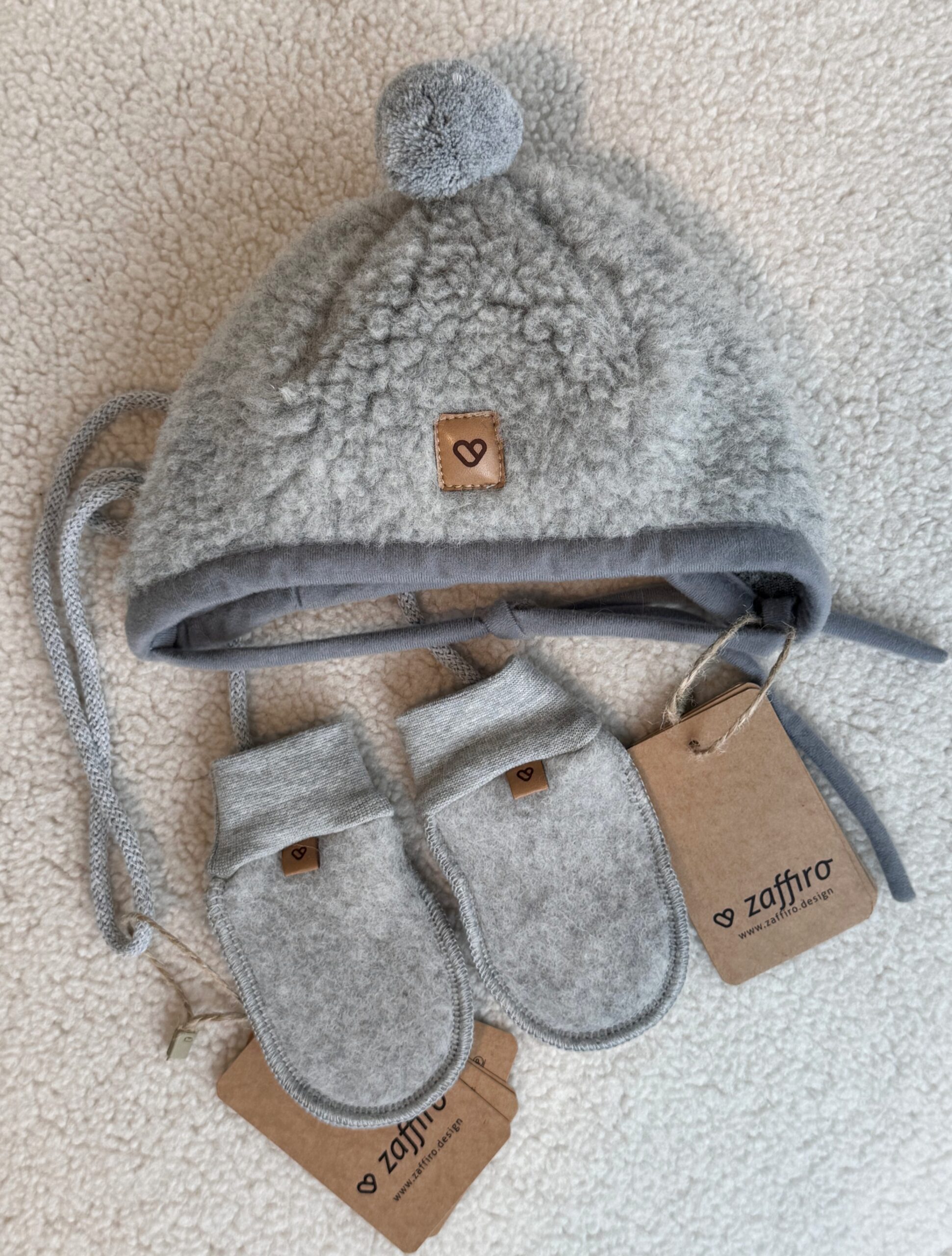 Children’s grey lamb wool set, Zaffiro