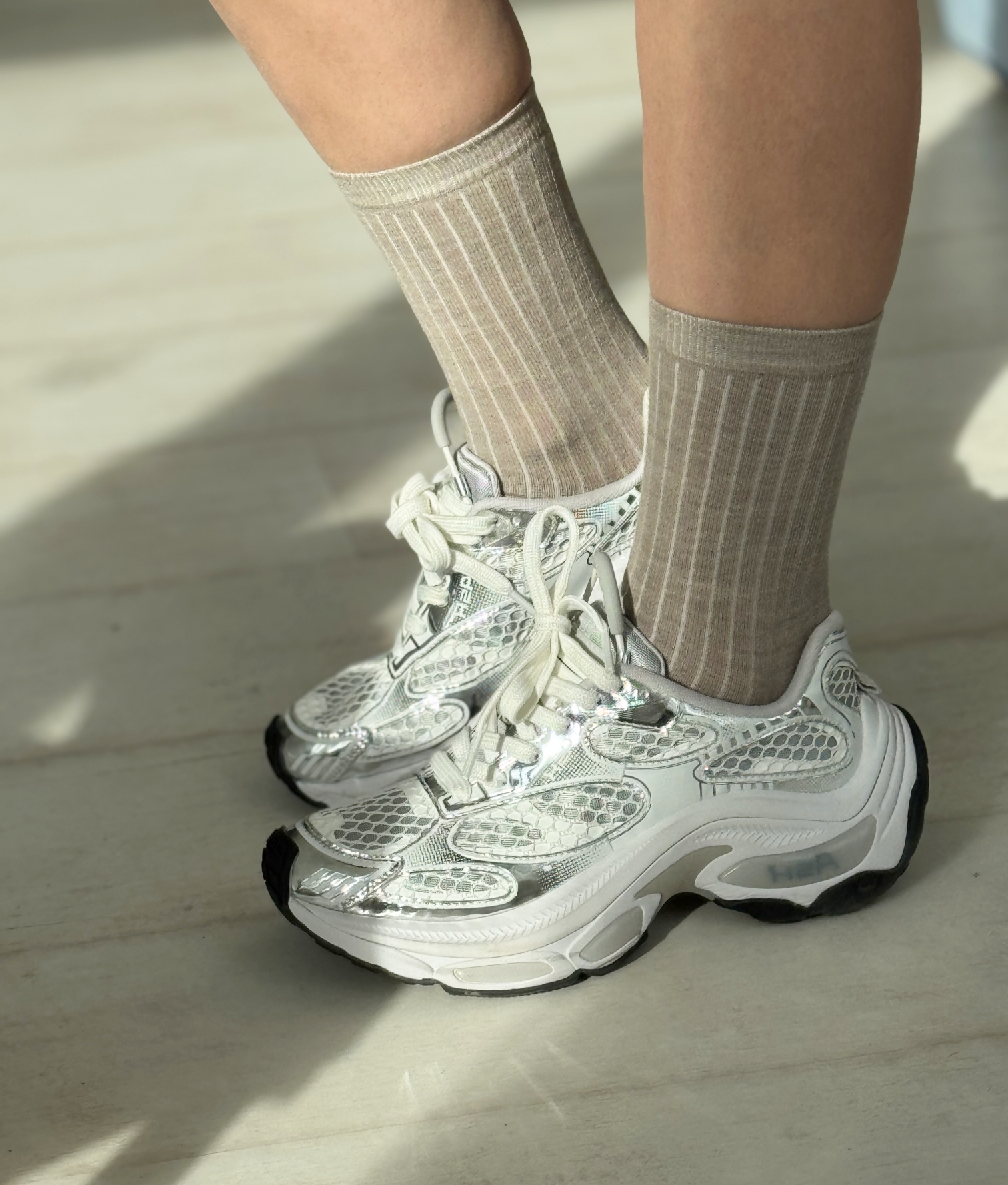 Sand merino wool socks, WoolLando