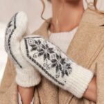Women’s white merino wool mittens SPEIGAS, WoolLando