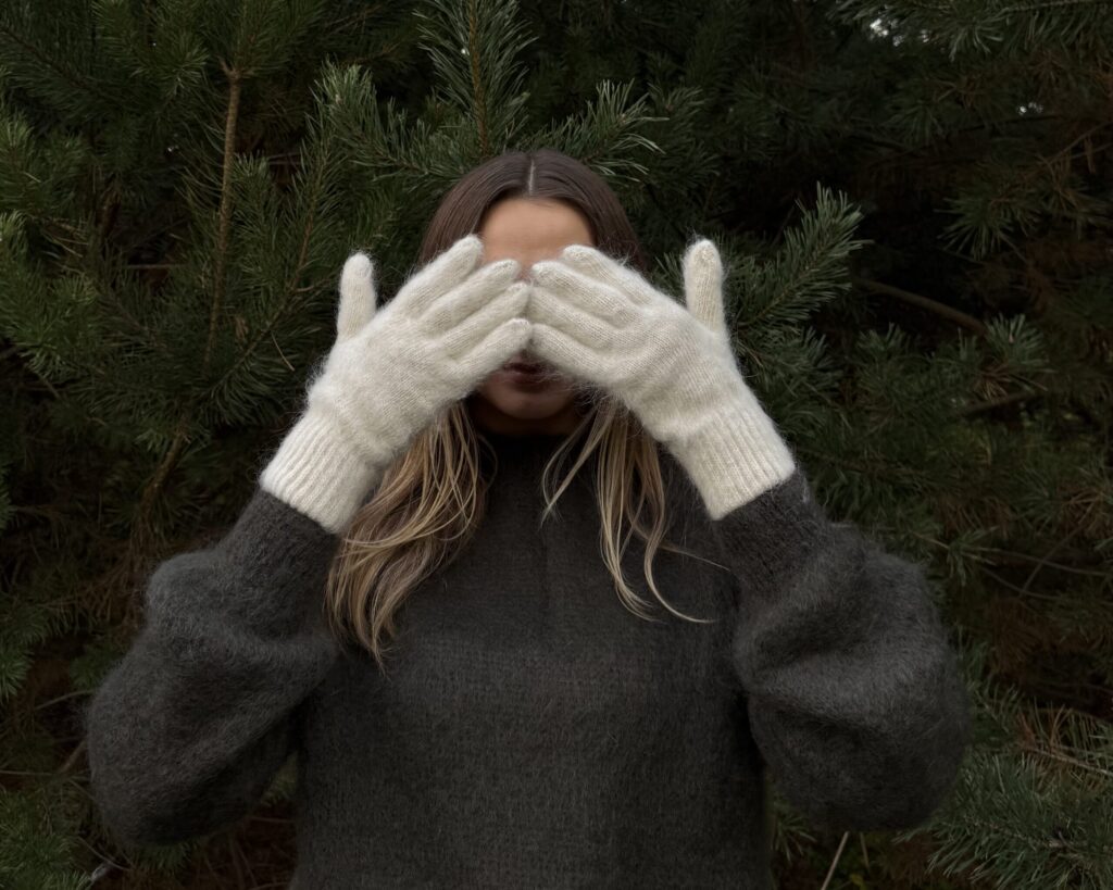 Women’s angora wool fingered gloves WHITE, WoolLando