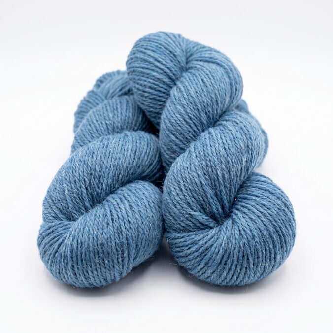 Sheep wool yarn 1 kg – LIGHT BLUE, WoolLando