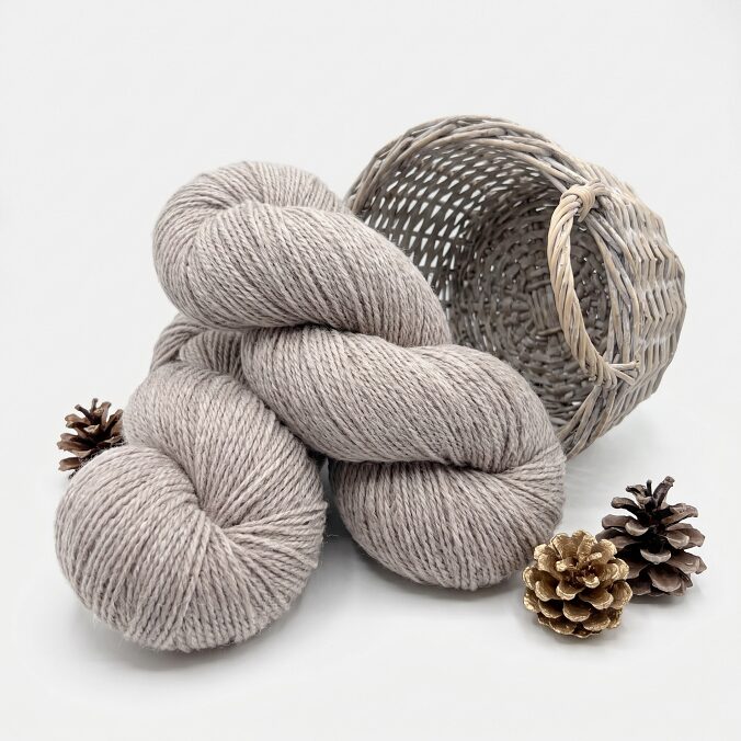 Sheep wool yarn 1 kg – BROWNISH, WoolLando