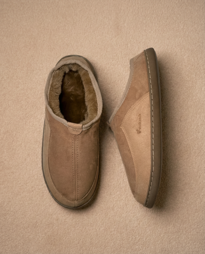 Men’s natural fur brown slippers TARO, WoolLando