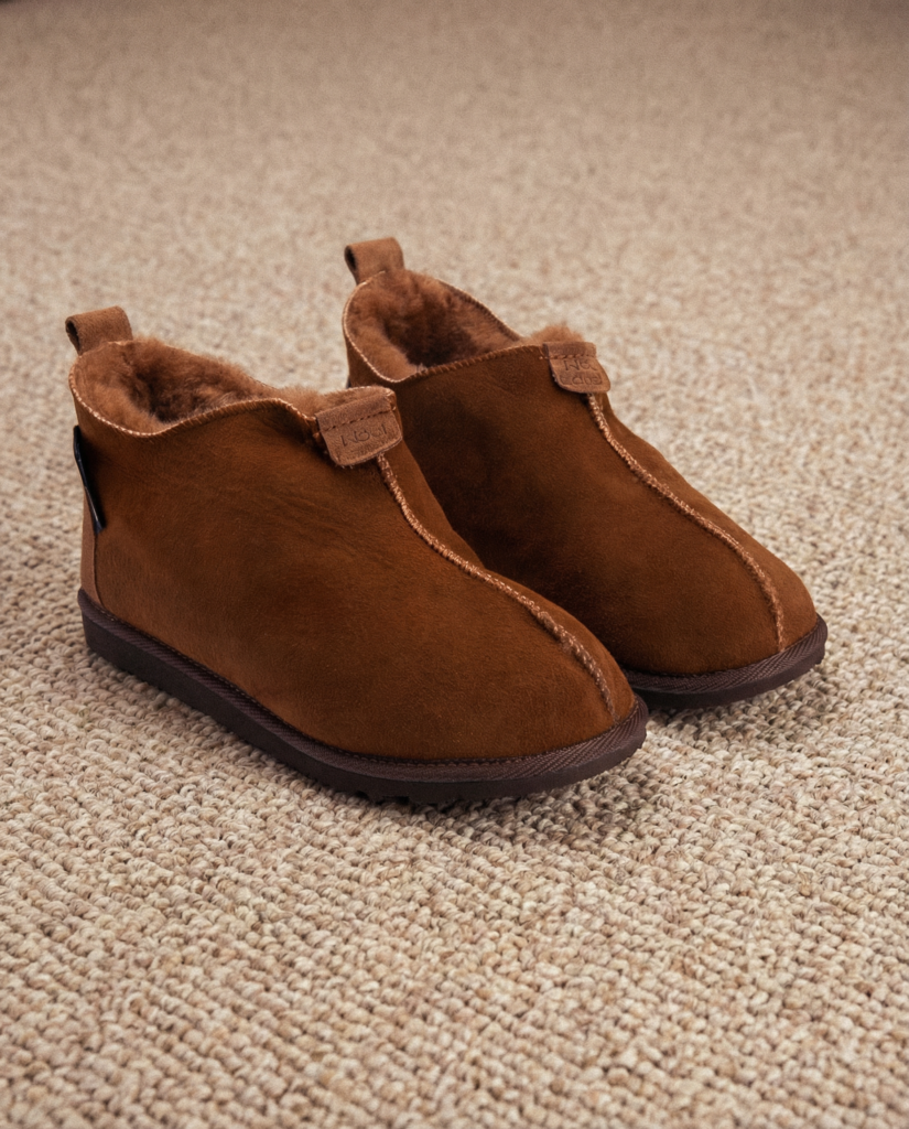 Men’s brown natural fur suede ankle boots REXO, WoolLando