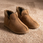 Men’s natural fur – suede brown ankle boots VIRO, WoolLando