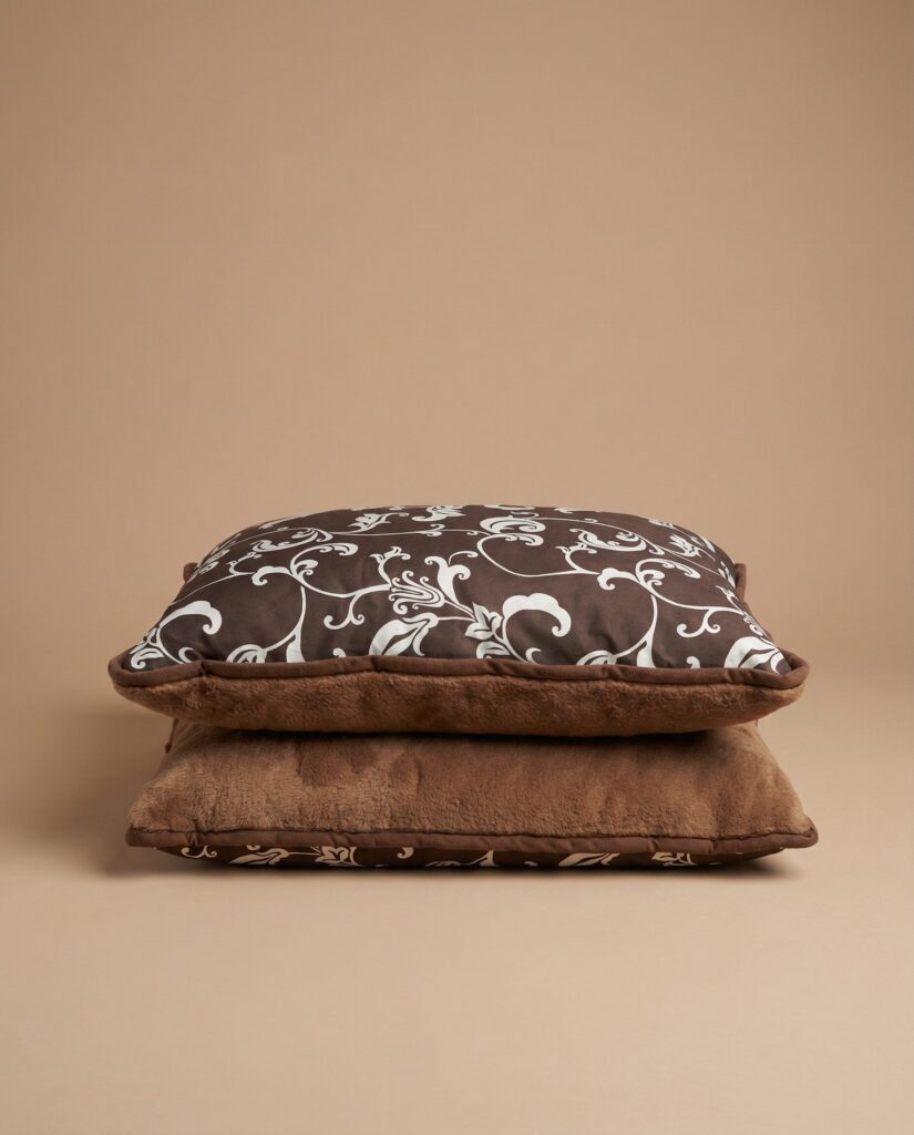 Camel wool pillow ERA, WoolLando