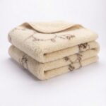 100% merino wool lightweight blanket – throw AVYTĖ, WoolLando