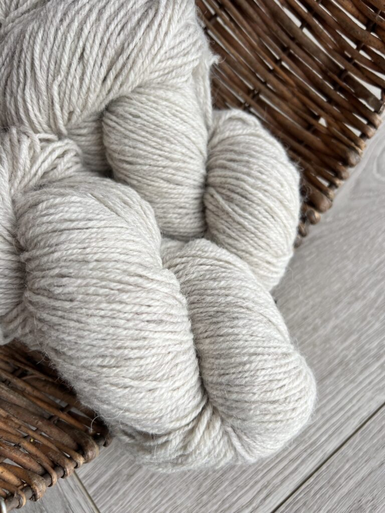 Alpaca wool yarn 100 g – CREAM, WoolLando