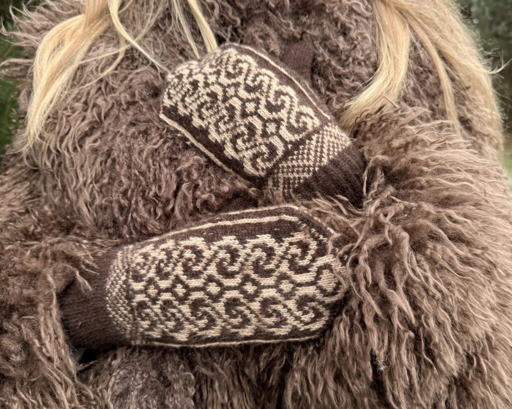 Women’s brown merino wool mittens FROST, WoolLando