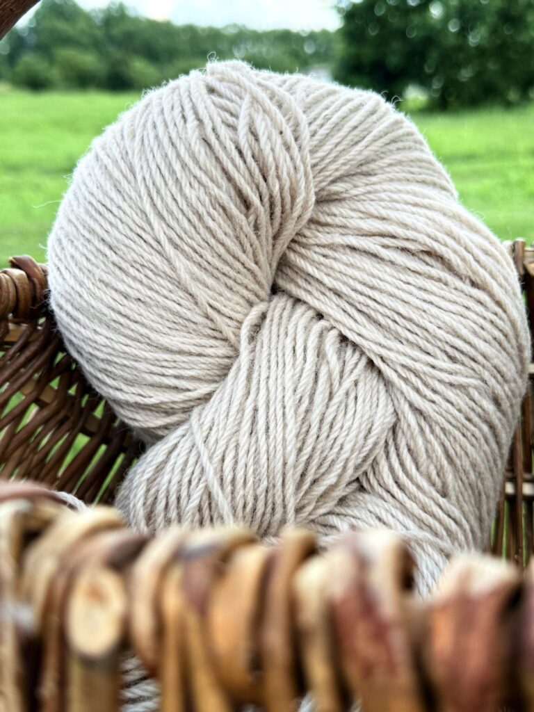 New Zealand sheep wool yarn 1 kg – LIGHT BROWN, WoolLando