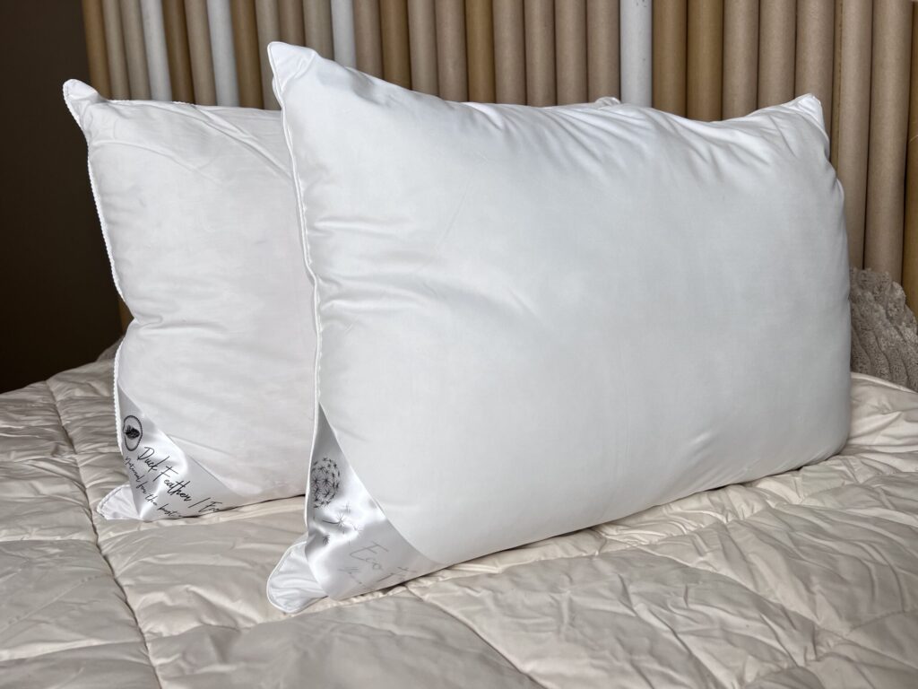 Lightweight duck down and feather bedding set FEATHERS