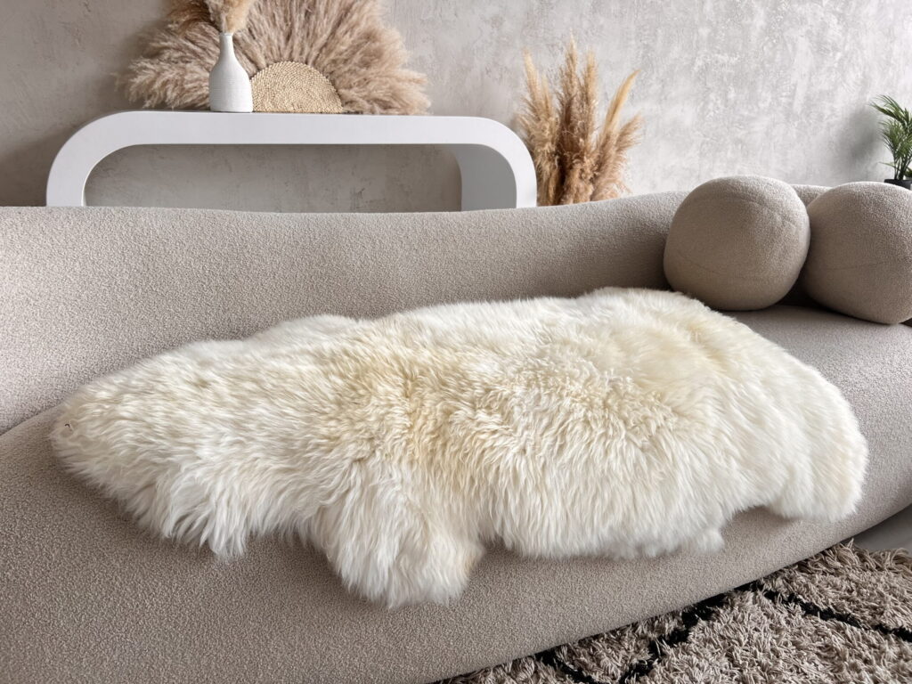 Cream thick merino sheepskin 80 × 120 cm, WoolLando