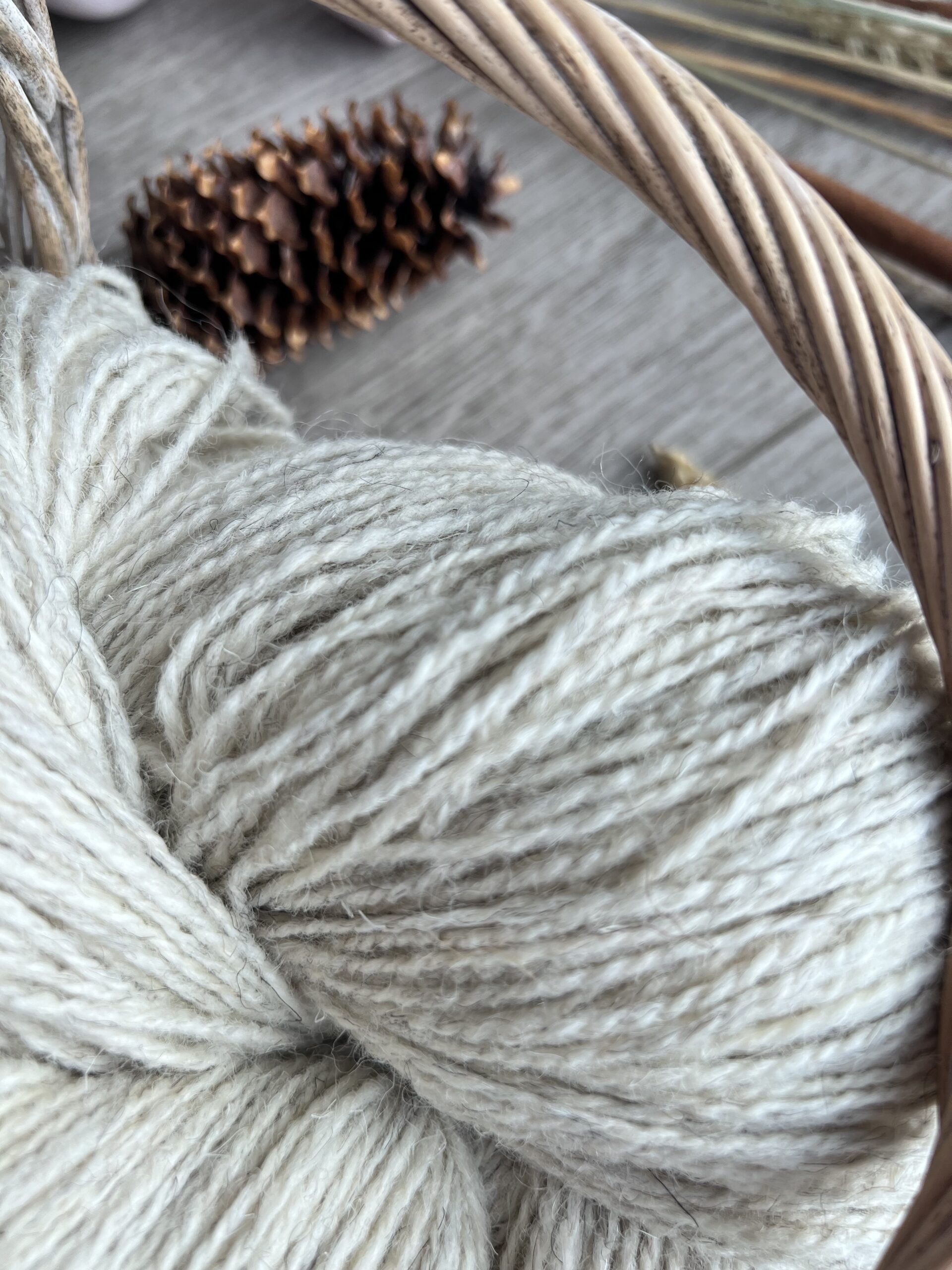 New Zealand Sheep Wool Yarn 1 kg – CREAM, WoolLando