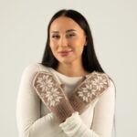 Women’s merino wool mittens SNOWFLAKES, WoolLando