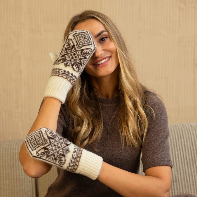 Women’s merino wool mittens FROST, WoolLando